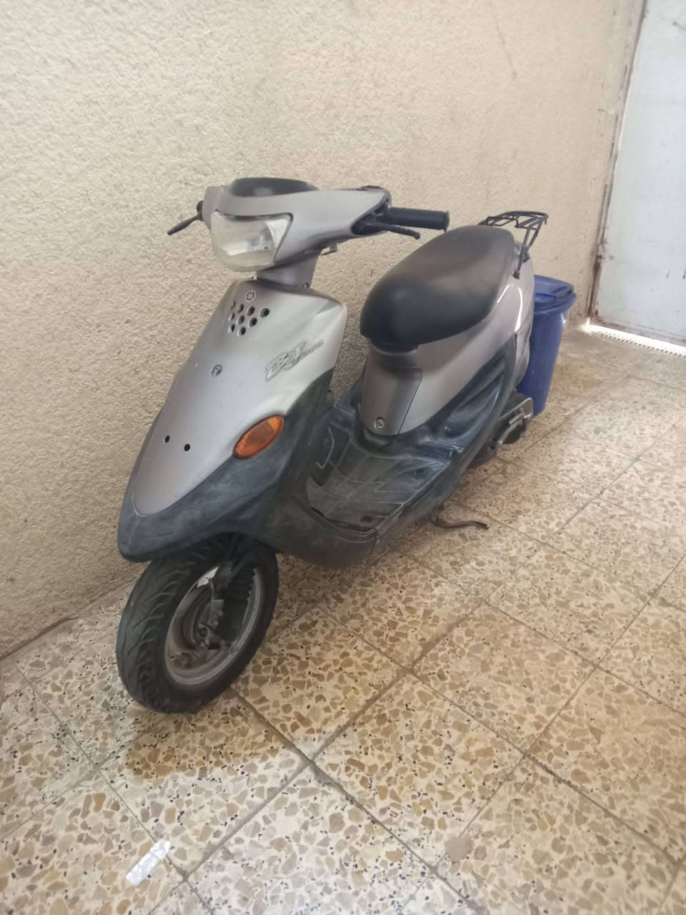 من رخصة لدمن يوماها ٩زروف بيجي فحل لون فيلي مامفتوحه اكسن مابيه صوت سلف هندر لايت اشاير السعر 600 هاذ رقمي مكاني ميسان العماره ***********
