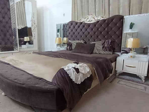 غرفه تركي 8 قطع خشب ثقيل ظهر بلوك السرير مخزن جك السعر 750 وبيه مجال قليل للشراي العنوان بابل ش 60 م ***********
