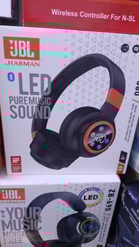 سماعات • ماركه 25 • توصيل