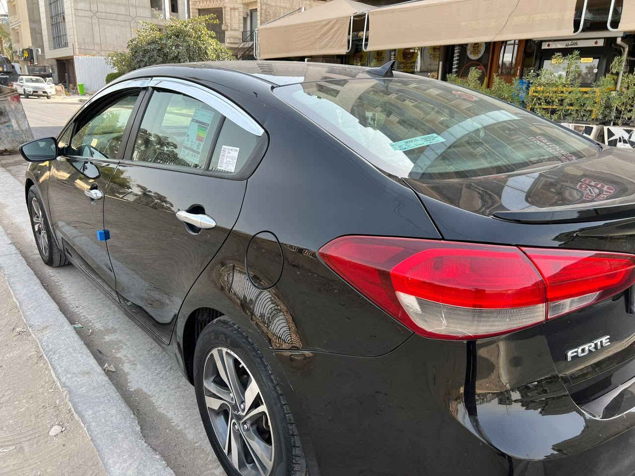 السلام عليكم للبيع كيا فورتي ٢٠١٨ محرك ٢٠٠٠ دوش نص فول حادث امريكا قطعتين جاملغ وباب السايق ومبدلات ابلادي نفس اللون بدون صبغ وبيها قطعة صبغ بلعراق صور الحادث بلمنشور بسيط وتبريد تدفئة صدر جاهزة والحمدلله رقمها أربيل انكليزي الجديد صاحبها ابغداد تحويل شوكت ميعجبك سعرها ١٠٧$ وبيها مجال بسيط للشراي ان شاءالله مكانها بغداد جانب الكرخ للاتصال ***********
