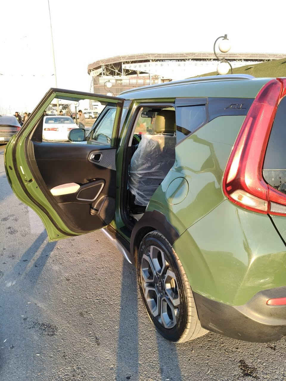 للبيع او مراوس بعالي   كيا صول 2021
محرك 2000 دوش المرغوب 
رقم بغداد انكليزي
المواصفات 
لون زيتوني
رادار 
تحديد مسار 
مانع انزلاق 
شاشه كبيره + شاشة عطلات 
اطفاء اوتو عند الوقوف ف الازدحامات 
 تحكمات جهتين 
نظامين قيادة 
درايف مود نورمال وسبورت  
ماشية 72 الف ميل فقط 
حادث صندوق وجاملغ خلفي وبارد باب خلفي 
مكانها بغداد 
***********اتصل وتدلل
