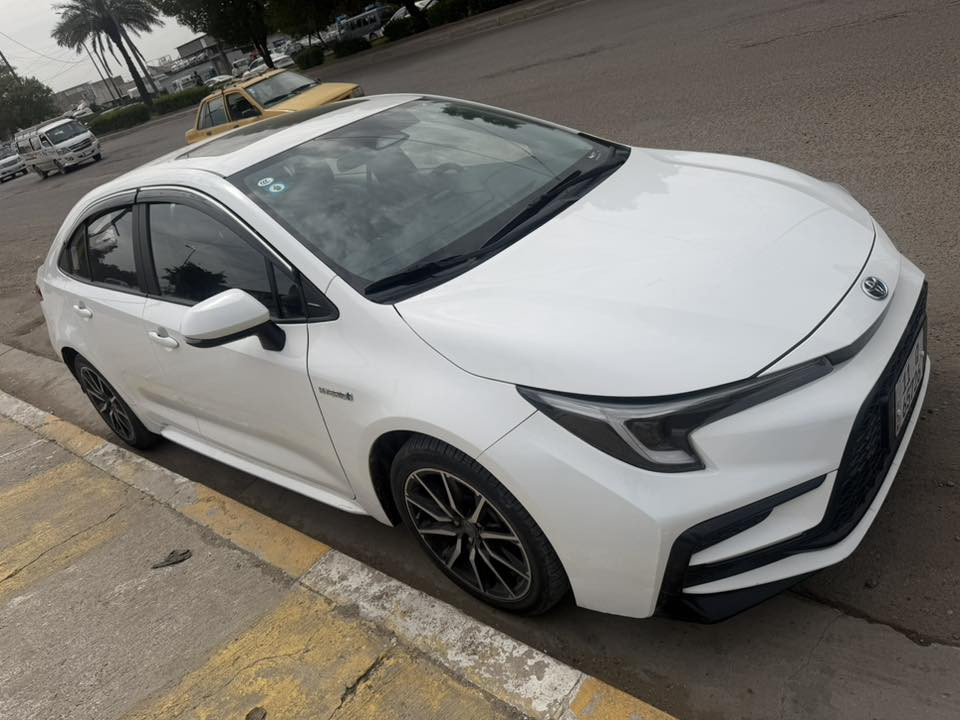 سلام عليكم 
كورلا S 2024 
ام العلامه الزركه 
ماشيه 18500 فول مواصفات اعلى فئه كفاله من البارد والصبغ والتبديل تحويل مباشر العنوان البياع 
***********
