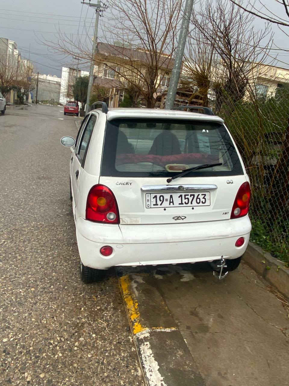 سلام عليكم 
كيو كيو للبيع 2013 
رقم كربلاء انكليزي 
السياره بسمي
مكينه ٤ سلندر 
 باتري جديد  
كهربائيات كله شغاله 
كير اوتو ماتك مكينه أبدله قبل شهر 
سياره خير من الله 
السعر 25 وبيه مجال 
العنوان سليمانيه 
الرقم ***********
