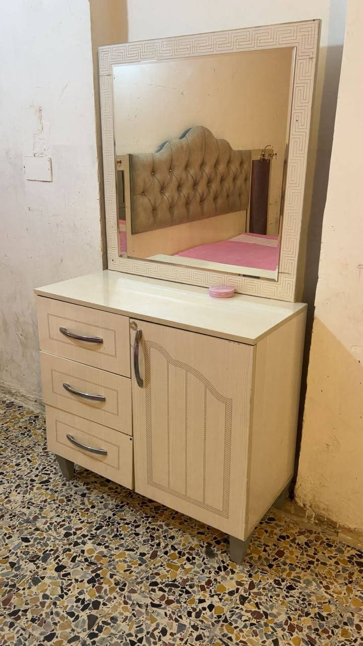 غرفه للبيع تركيه 500بغداد الشعب ***********
