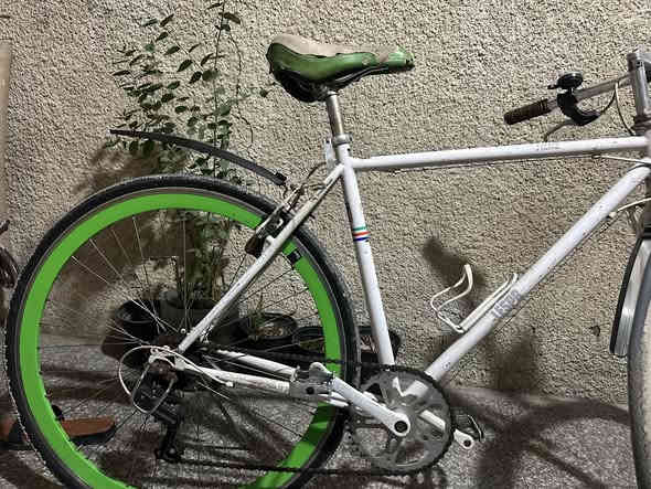 حجم 27 باسكل كامل مكمل مكاني بغداد الشرطة الرابعه سعره 100 الف رقمي
***********
