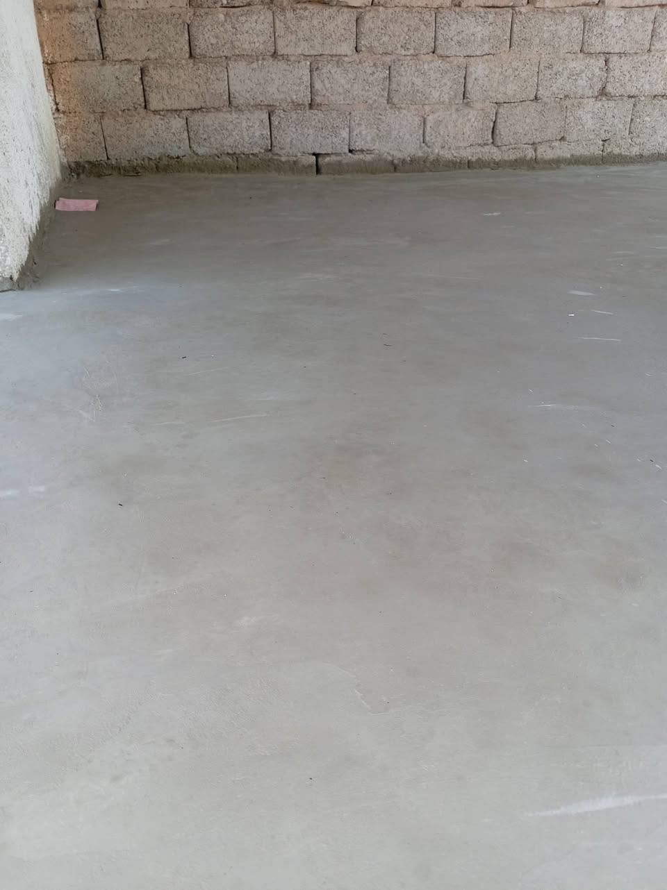 السلام عليكم يوجد لدينا صب جاهز او صب مركزي باسعار مناسبه تريد شغل نظيف يمنه شرط رمنا مال نهري اوشرط حجرنا  نهري  تريد بالمتر تريد بالمكعب تريد شغل كطعيه عندك صبه حوش او ارضيه حوش او عندك صبت صحيات او صبت مخزن او عندك صبت كاشي او سيراميك او صب لاش او عندك صبه قدمت بيت او داير مال بيت اش عندك صب احنا نجهزك تم صب ارضيه كراج اوكراج في قريه الحود مع سقل ميالج(***********)
