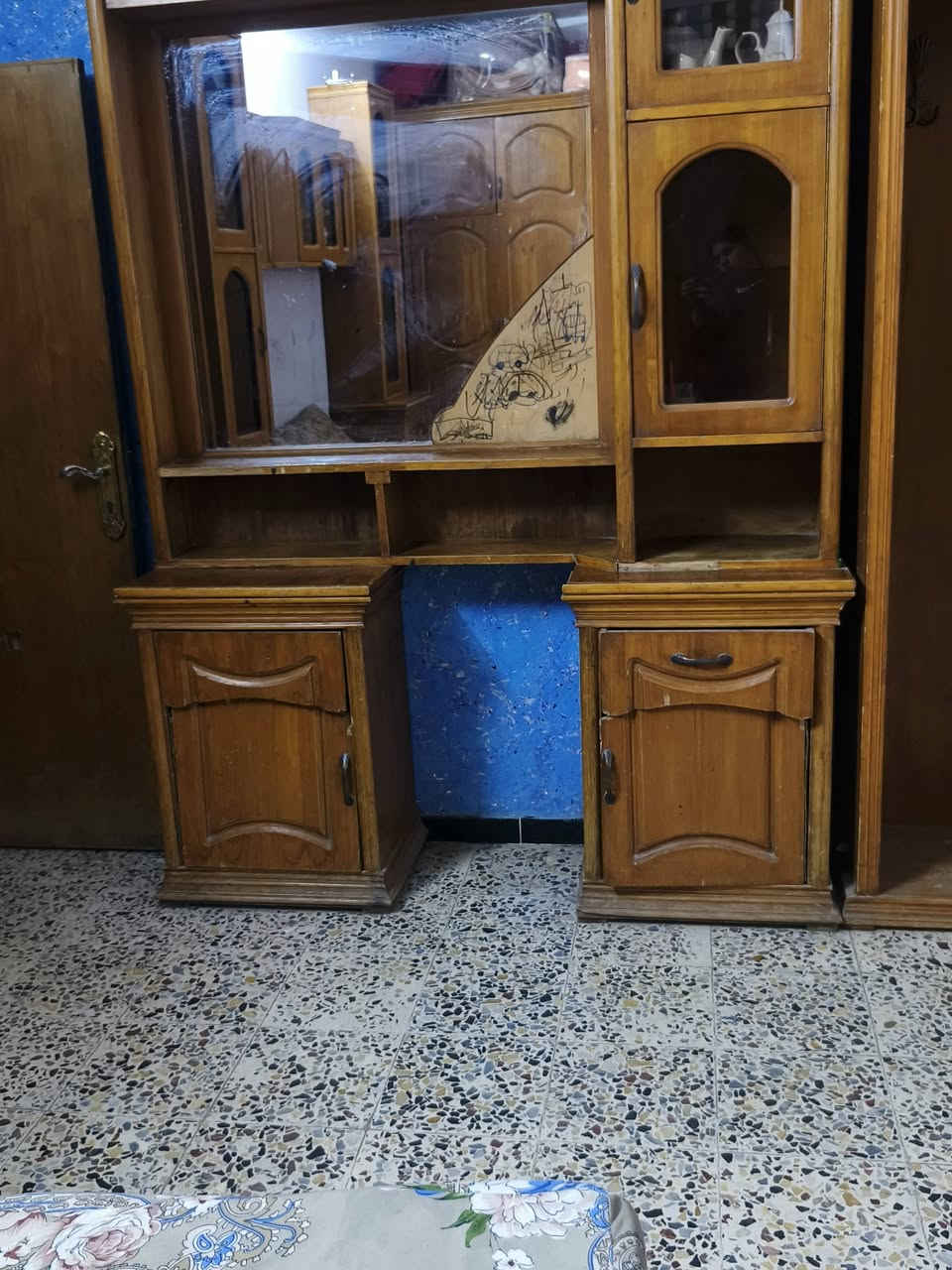 غرفه نوم صاج عراقي تسكام
سعرهه٨٥٠وبيهه مجال بغداد


**إذا كنت صاحب هذا الإعلان وتريد حذفه لأي سبب، رجاءا أرسل رسالة إلى الدعم الفني**