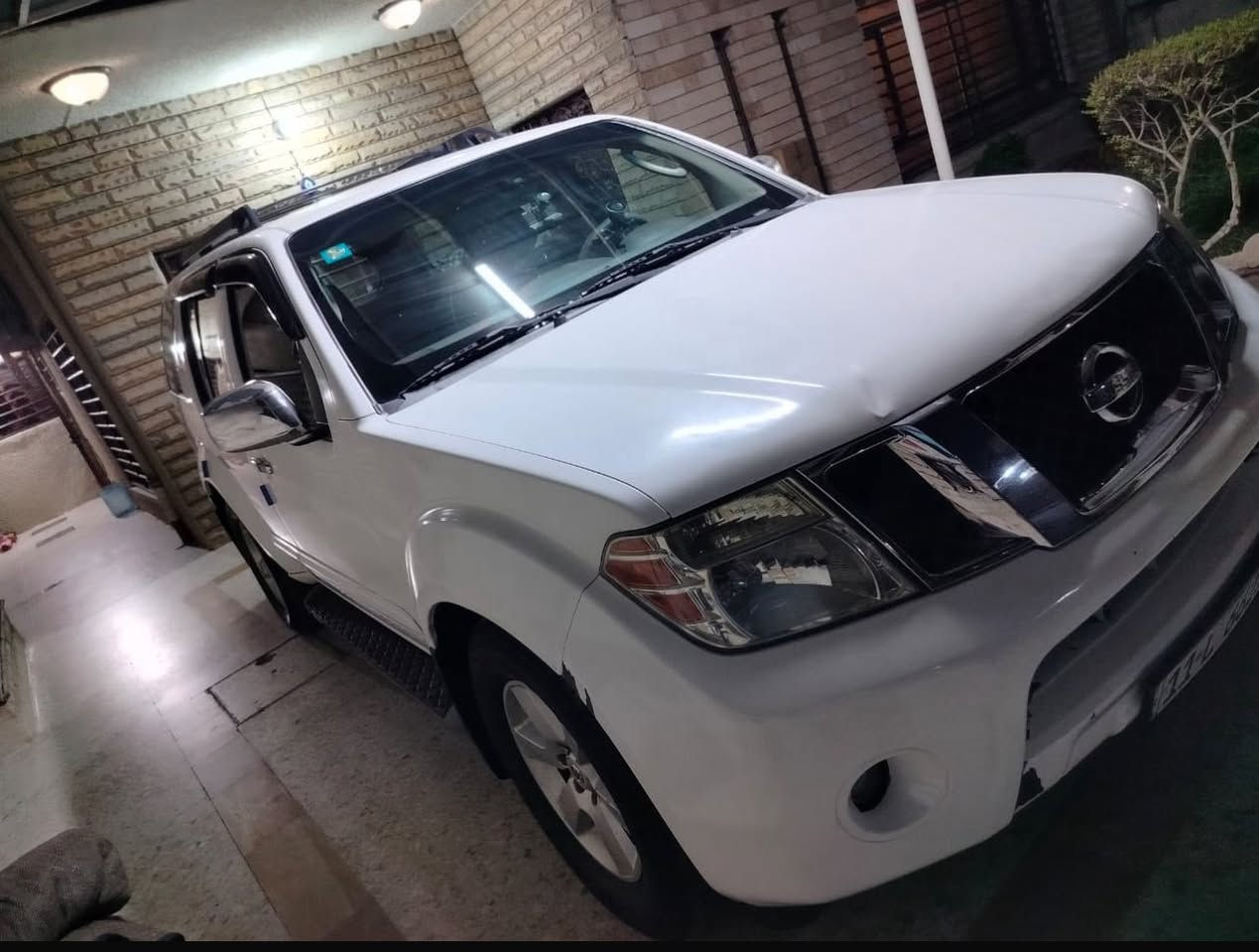 السلام عليكم سياره بايفاندر بغداد للبيع 2008 سياره وارد بيه حادث بيه قطع صبع سياره موجوده بغداد 85 ورقه بيه مجال ***********
