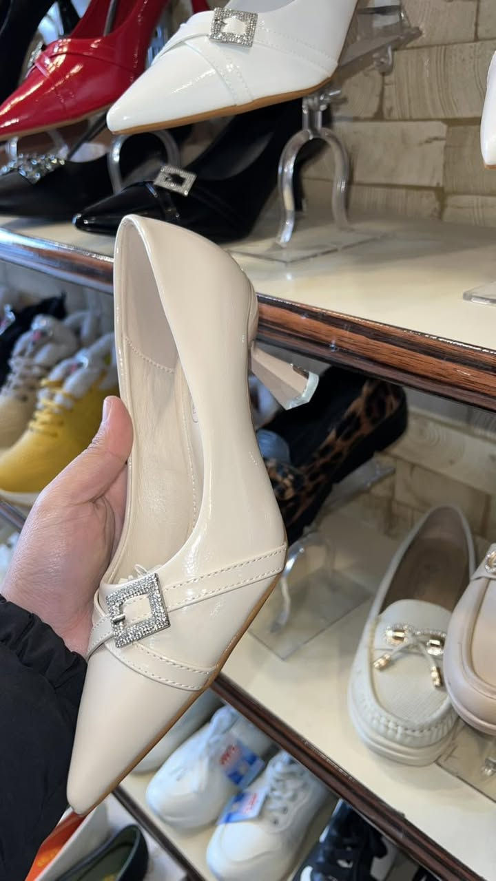 حذاب كعب نسائي✨

كوالتي عالي والوان رسمية😍

السعر السابق 20 السعر الحالي 10 فقطط🔥❤️‍🔥


**إذا كنت صاحب هذا الإعلان وتريد حذفه لأي سبب، رجاءا أرسل رسالة إلى الدعم الفني**