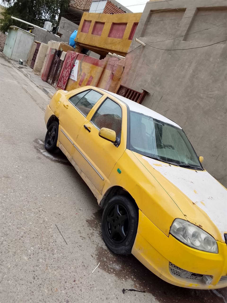 شيري 2010 صدر تخم تأير نضيف سيارة ناعمة مكينة بجيس  سيارة مال شغل وحلوة وناعمة ومابيهة خياس سنوية عضم عاج راعيهة ماندلة اتكفل سرقة وعشار للبيع او مراوس وين ناس الي تريد تعيش تفوتكم والله وسعر بلاش بمليون و400 والله بلاش مكاني بغداد زعفرانية ***********
