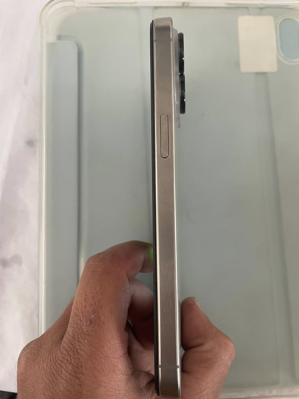 سلام عليكم ايفون 15برو ماكس شرق اوسط بدون ملحقات فقط جهاز جهاز مبدل شاشة نوعيه ممتازه لمس حلوه لا تعليك ولا شي ذاكره 256بطاريه 78 عنوان بغداد الأمين ثانيه ريه وسكينه سعر 750بي مجال واتساب فقط رقم*********** فقط واتساب💕
