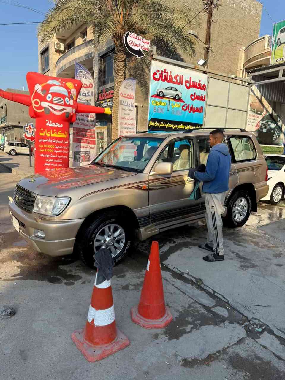 لاندكروز مونيكا 2006 وارد خلييجي بدون ضربه بدون حادث وبدون جفي ولا مقلوبه مكفوله بس مصبوغه للجماليه رقم انبار مشروع وطني ب اسمي تحويل ثاني يوم مكينه وكير خير من الله حداديه جديده مكانها بغداد بالغزاليه ما ناقصها برغي و السعر 145 ورقه …. ***********
***********
