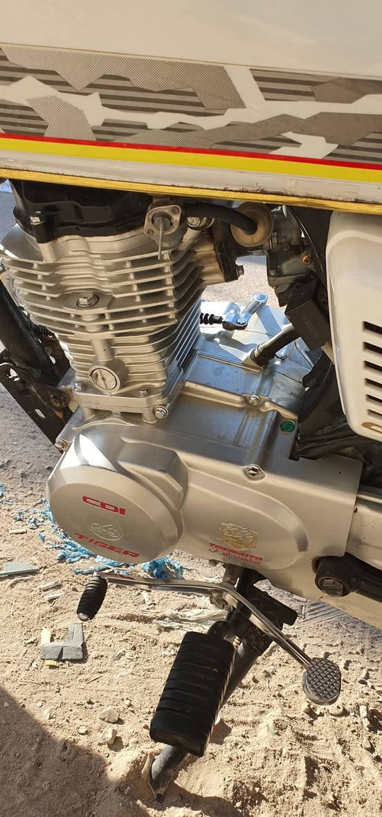 سلام عليكم
تايكر سونك 4كير 

 
مديل 22
دراجه جديده  مكفوله من كلشي 
اشاير دشبول لايت زنون عالي وناصي  
كلشي شغال 
 وياله جدد تايرات جدد دراجه فصله مافصل بيها 
  
الدراجه سكنر 
السعر خاص 
 او مراوس بدايوان سكنر 
 مكاني  النجف 
 ***********
