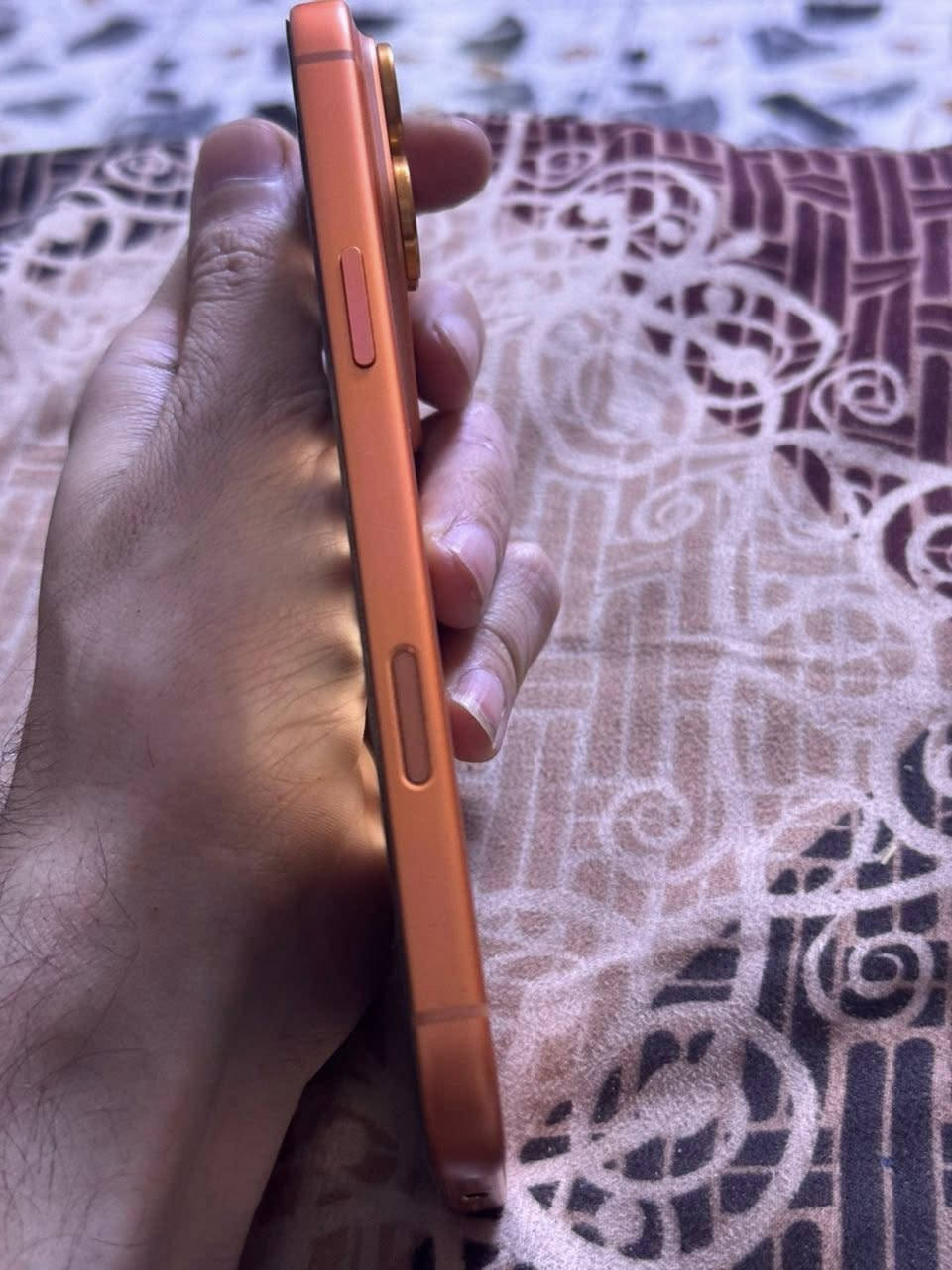 ايفون 17 pro max
ذاكره 256 بطاريه 100 
مشحون 100 مره 
السعر 1900 
نضافه 100%


**إذا كنت صاحب هذا الإعلان وتريد حذفه لأي سبب، رجاءا أرسل رسالة إلى الدعم الفني**