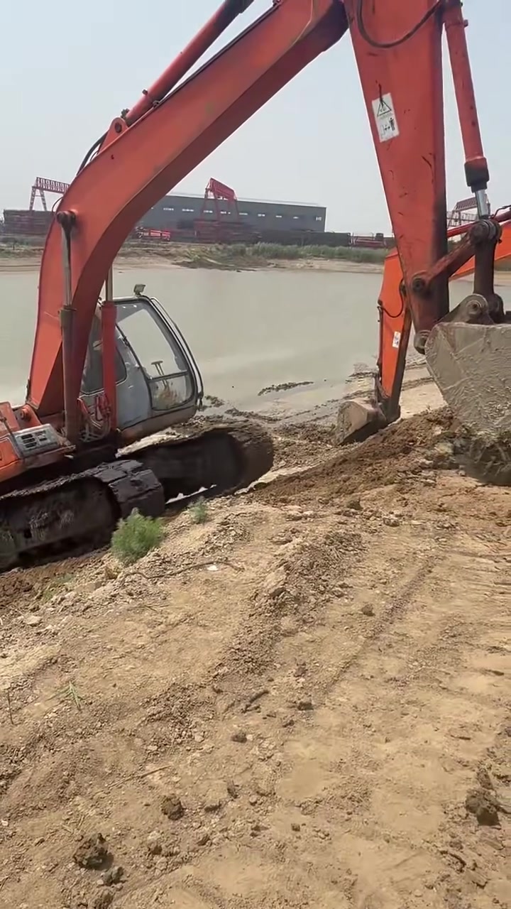 两台漂亮的日立ex200-5


**إذا كنت صاحب هذا الإعلان وتريد حذفه لأي سبب، رجاءا أرسل رسالة إلى الدعم الفني**