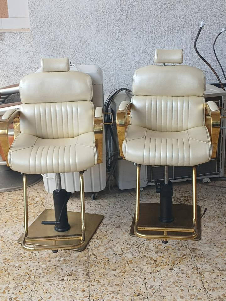 متاح كرسين جدد زلغ مابيهم ستخدام شهر الي يفيدنه بخدمته***********
