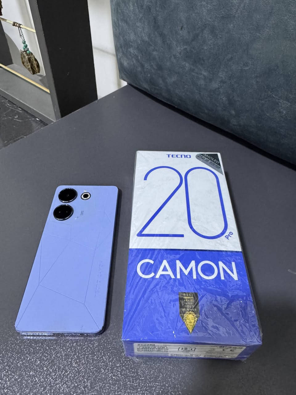 سلام عليكم
📱 Tecno Camon 20 Pro
شاشة 6.67 AMOLED FHD+ 120Hz
معالج Helio G99
رام 8GB + تخزين 256GB
كاميرا 64MP OIS + أمامية 32MP
بطارية 5000mAh شحن سريع 33W
بصمة داخل الشاشة
الحالة: ممتازة ونضيف جدا 
سعر.. قيم ب يرضي الله ♥
رقمي
+
***********
