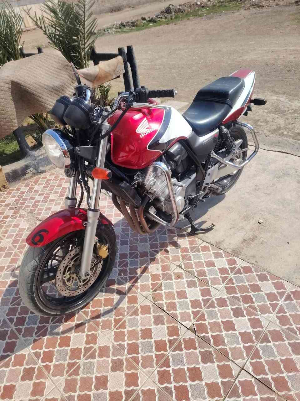 سلام عليكم سيبي نوز ٤٠٠ كفاله دراجه صار اقل الشهرين نزله من تميم تميمي السعر ٢٤ ونص بيه مجال قليل مكان ديالئ بعقوبه ***********  خاص مارد اتصل ودلل
