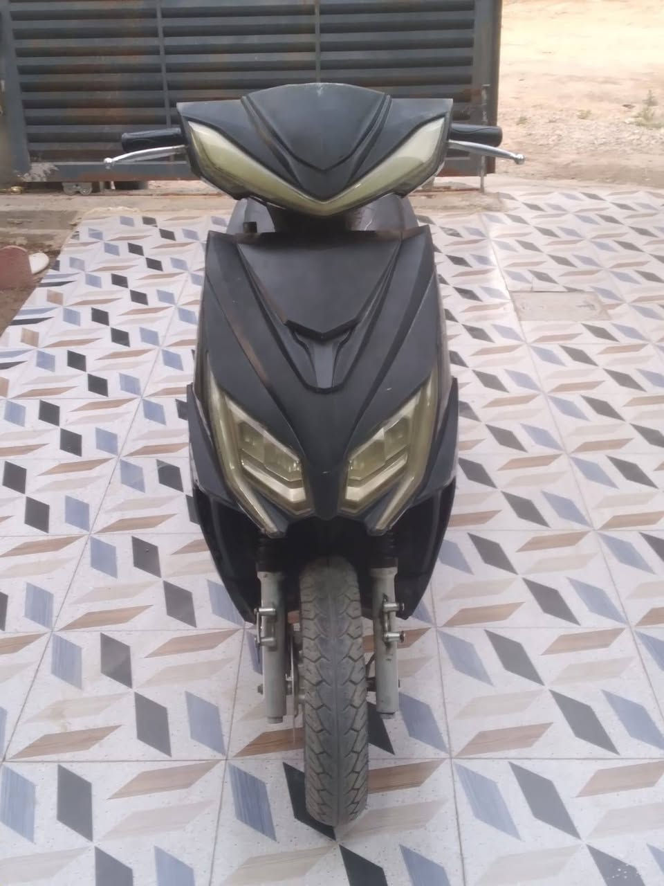سلام عليكم سكنس للبيع ابسعر امناسب نكره سلف كهربائيات كلها شغاله اتصال ***********
