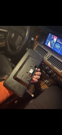 اخواني اصحاب البي ام والمارسدس عمدي هاي محموعت غراض  للبيع الي يريد ير...