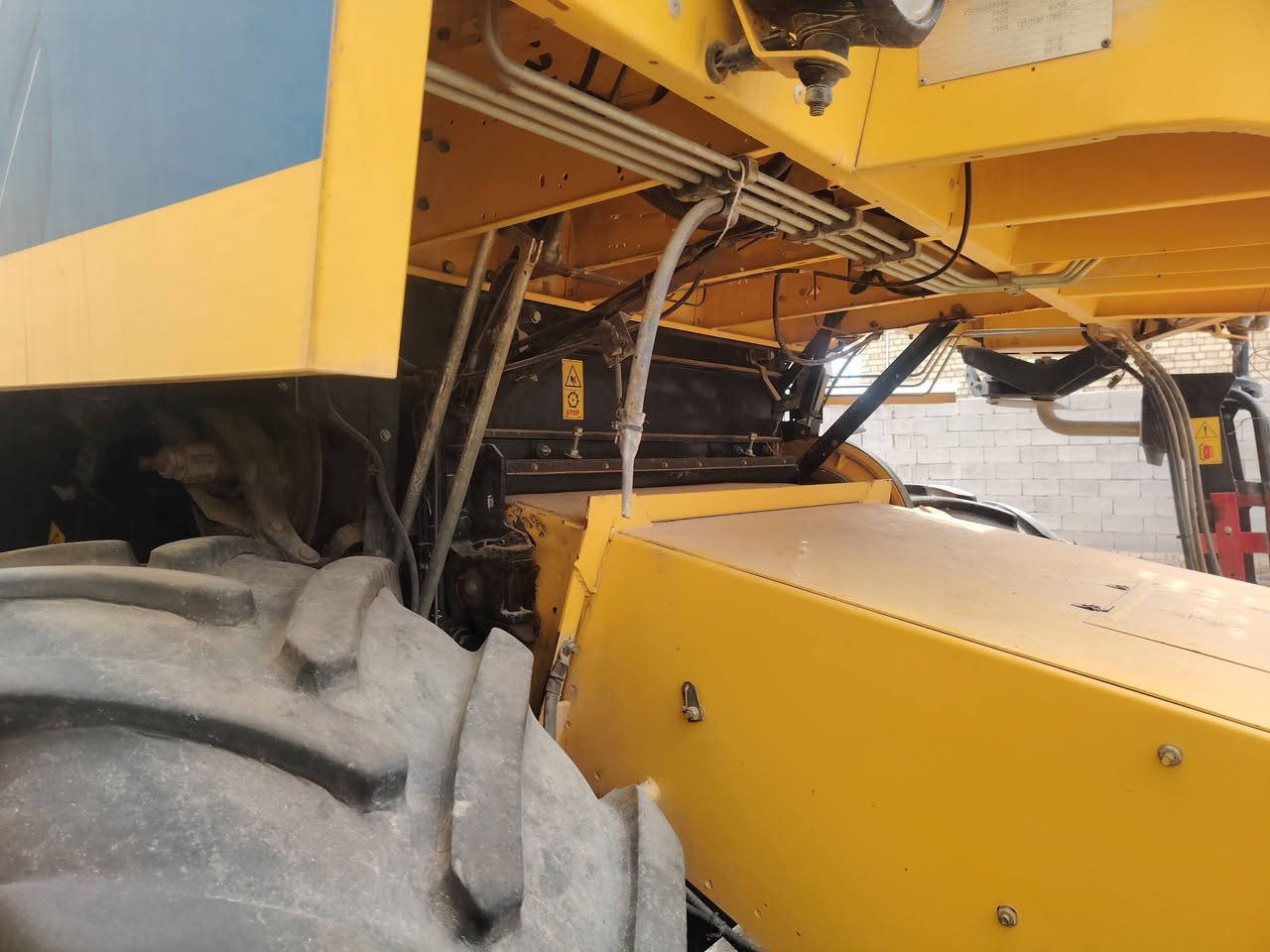 حاصده للبيع موديل 2019 سليمانيه كلش نظيفه على وضع الشركه مكان الحاصده ذي قار قضاء الدوايه للاستفسار الاتصال على الرقم ***********
