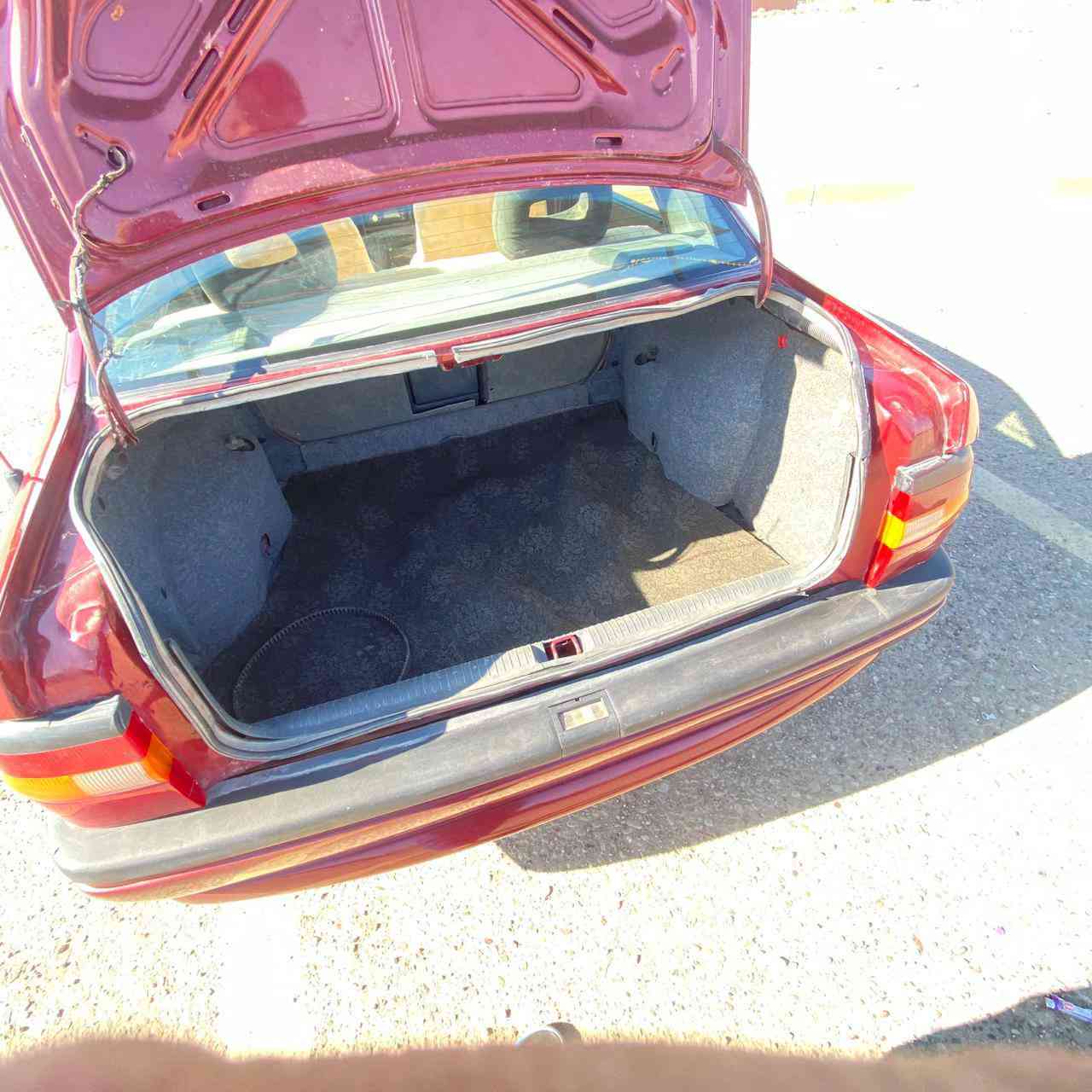 فكترا 16 ما تصرف عليها شي  كير كصه جديد. محرك مكفول ما تسمع صوت بيها عباك طافيه صدر كدام جديد تايرات بطاين جديده  جديده فول موصفات. سعر 40 بيها مجال حك جيتك. رقم ***********
