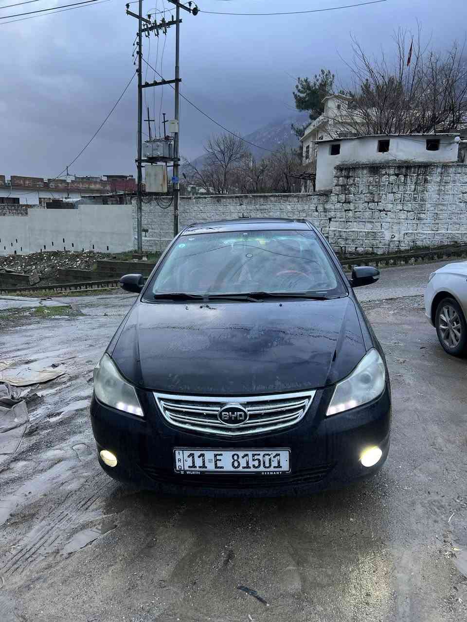 سلام عليكم للبيع (BYD) 2013/G3
باسمي سنويه وهزه جدد رقم انكليزي بغداد
صدر جديد 
تخم تاير جديد
كير اوتو مني كوبره برطاني 
محرك زين ممحوره بلاديه 
كهربائيات بلاديات مملعوب بيهن 
السياره جاهزه 
السعر ٥٧ وبيها مجال 
مكاني بغداد الدوره ***********
