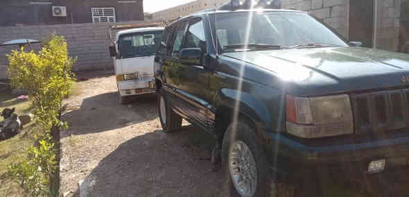 السلام عليكم للبيع جيب كراند شيروكي موديل ١٩٩٤ رقم بغداد الماني تحويل مباشر محرك وكير vvt 2500ثنين ونص ياباني تحويره حلوه صبغ عام جماليه سياره مال جناي نضيفه وناعمه بل شارع سياره مكانه بغداد التاجي السعر٤٥ورقهه
***********
***********
