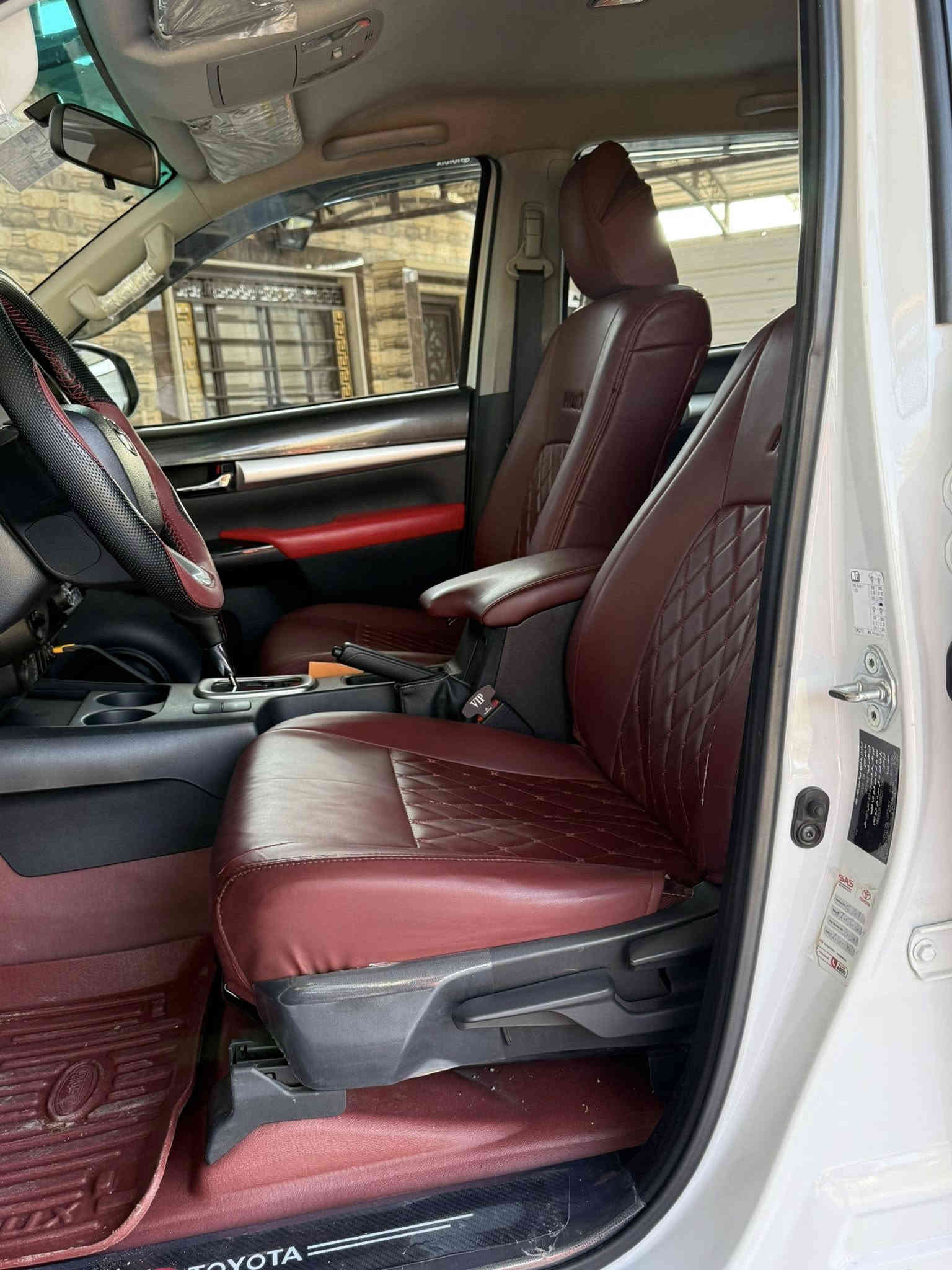 موديل السياره:-2024
محرك :-6 سلندر
عداد السيارة.48الف 
حجم المحرك:-  4.0 لتر 
ناقل حركه :- اوتوماتيك 
قوه المحرك:-235 قدره حصانيه 
عزم المحرك :-376 ن/م 
مثبت سرعه /سعر السيارة /386
مقاعد الاماميه تبريد
طفايه حريق مثبته اصليه 
تحكم مقود جهتين 
نظام مانع انزلاق 
ماوس التحكم بالدفع 
حساسات امامية
حساسات خلفيه
كامره خلفيه 
ويل كروم اسود 
مكفول من الصبغ البارد التبديل 
الاستفسار ***********
 ‏مكان السيارة موصل ***********
