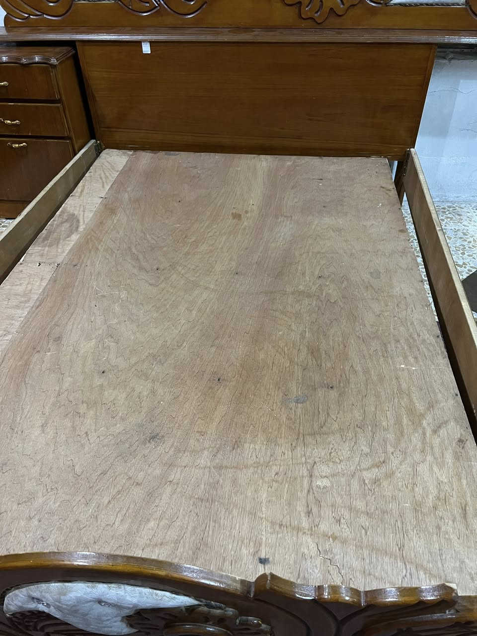 اسلام عليكم تخت للبيع جديد وخشبو فول للبيع ادف سعر


**إذا كنت صاحب هذا الإعلان وتريد حذفه لأي سبب، رجاءا أرسل رسالة إلى الدعم الفني**