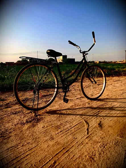 السلام عليكم الباسكل للبيع الباسكل نضافه 90%التفاصيل والسعر خاص او واتساب ***********
