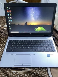 لابتوب hp للبيع مواصفات حلوه مناسب للدراسه والتصفح والألعاب الخفيفه وا...