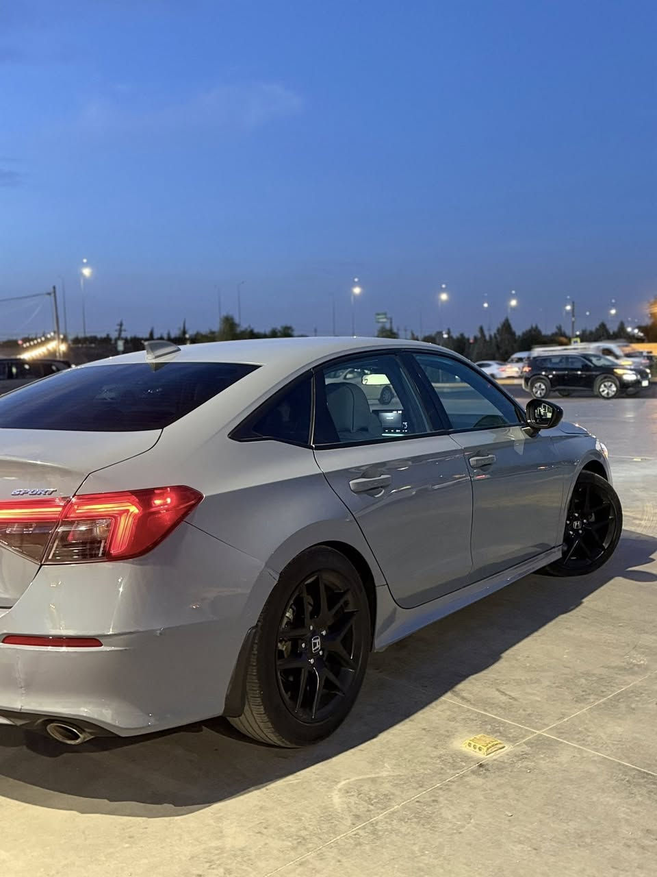 السلام عليكم 
هوندا سيفك موديل 2023 سبورت

فحص مؤقت 
فول مواصفات ماعدا الفتحه
وارد أمريكي 
محرك 2.0تنفس طبيعي 
صور الحادث مرفقه بالمنشور
السعر 135 وبيها مجال قليل 

للتواصل :***********
