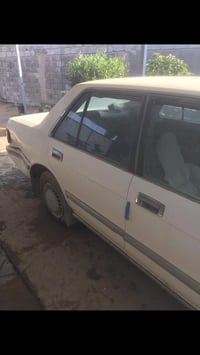 موديل ١٩٩٠ • جير عادي • مكفولة من الصبغ