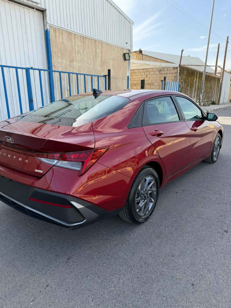 🚗 هيونداي إلنترا – هايبرد كلين
💲 السعر بغداد: 17,800$ (شامل الشحن)

📍 مكان السيارة: الحُرّة – الزرقاء

📞 للتواصل: ***********
