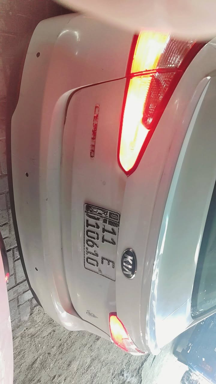 سيراتو خليجي 2014 محرك 2000 دوش  رقم جديد انكليزي ضربتها بل جنطه بنيد مبدل والاستفسار اكثر اتصل على الرقم *********** سعر 110 وبيها مجال
