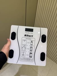 • ميزان شخصي ذكي من Bihart بتصميم أنيق وزجاج مقوّى مناسب للاستخدام الم...