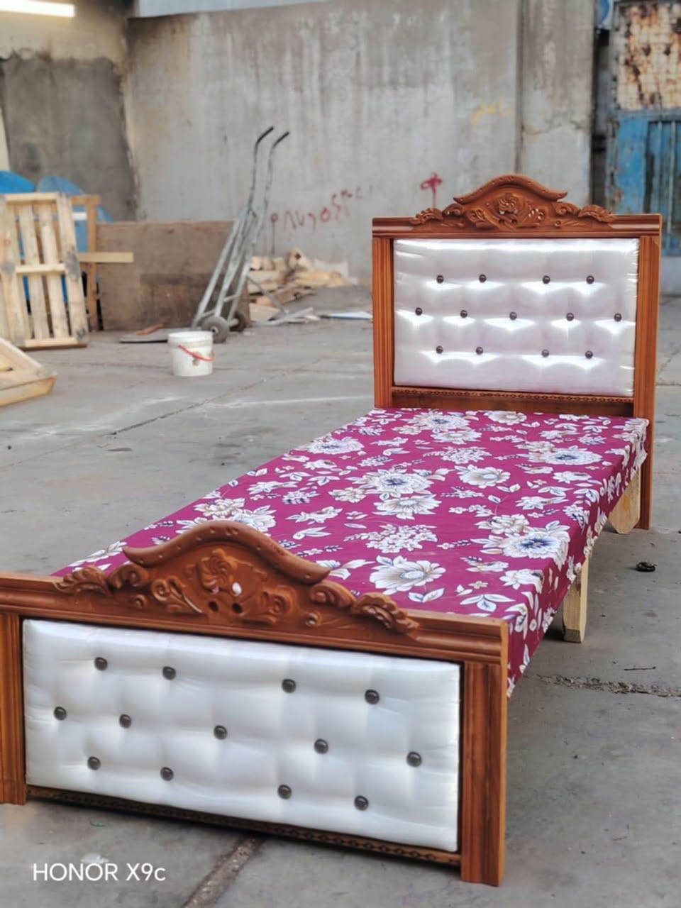 سرير تفصال قوووي سعر النفر ٨٥ توصيل موجود داخل بغداد بغداد, العراق


**إذا كنت صاحب هذا الإعلان وتريد حذفه لأي سبب، رجاءا أرسل رسالة إلى الدعم الفني**