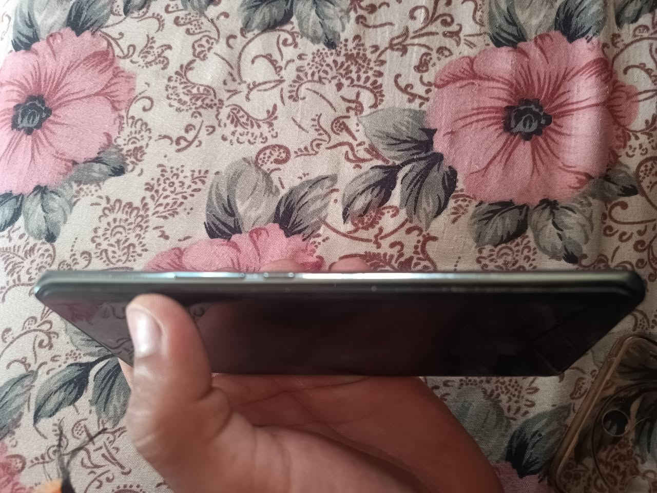 السلام عليكم هونر اكس 9bG5 ذاكرة 256 رام 20 /12+8 بطارية 5800 جهاز اخو الجديد بس بي هذا الفطر بالجامه مال كامرة يتصلح ب 5 جهاز مامفتوح ولا واصل مصلح السعر 250 وبي مجال


**إذا كنت صاحب هذا الإعلان وتريد حذفه لأي سبب، رجاءا أرسل رسالة إلى الدعم الفني**