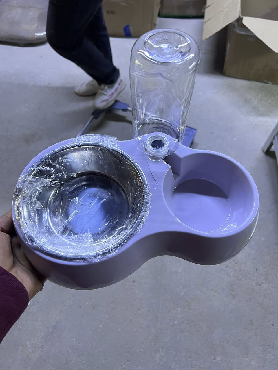 السلام عليكم هذني الغراض للبيع مال امزون كلمن وزعرهالتواصل على هاذا الرقم ***********
