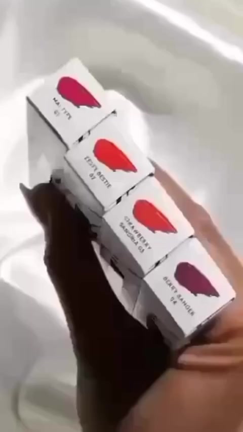 Lip stain by Fenty Beauty ع اصوله
لب كلوس من فنتي بيوتي 🎀
متوفر6 تدرجات


**إذا كنت صاحب هذا الإعلان وتريد حذفه لأي سبب، رجاءا أرسل رسالة إلى الدعم الفني**