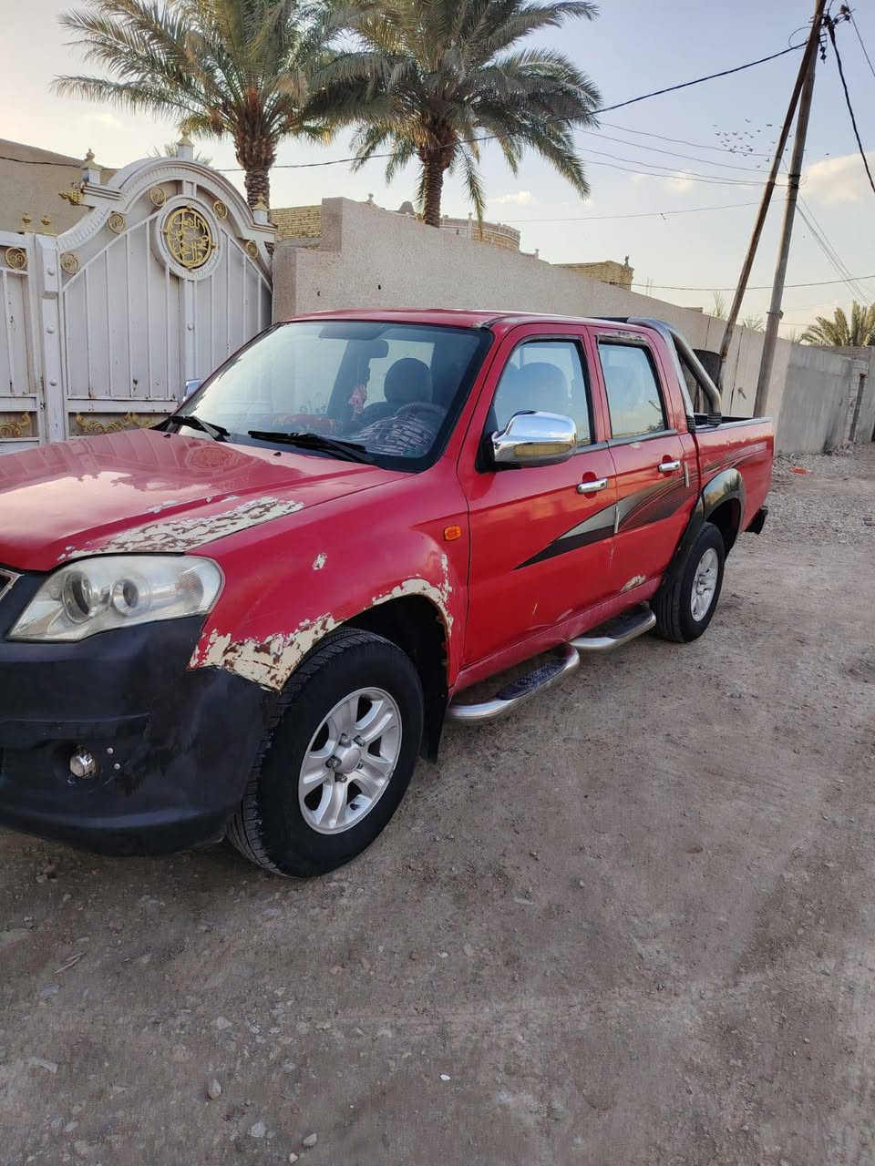 السلام عليكم.بيكم صيني مديل 2013 سيارة مناقصهه شي. كلشي  شغال ‏‪0772 489 5827‬‏
