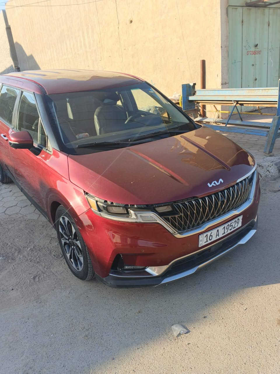 السلام عليكم 
كيا كرنفال موديل 24 
السعر 190وبيها مجال صبغ عام 
السياره ليبل واحد ما مبدل بيها أي قطعه
صور حادث بل منشور
بغداد المحموديه 
***********
