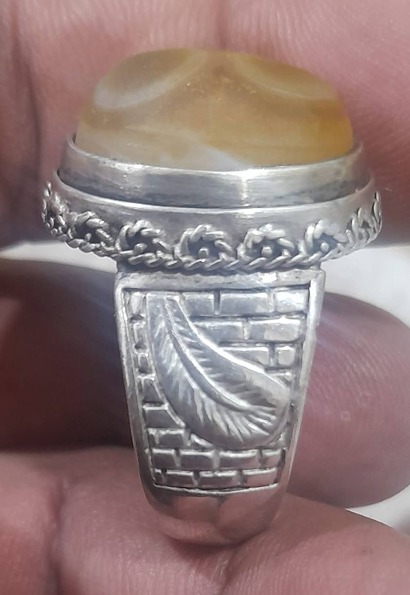 سليماني عينين صياغه يدويه البيع


**إذا كنت صاحب هذا الإعلان وتريد حذفه لأي سبب، رجاءا أرسل رسالة إلى الدعم الفني**