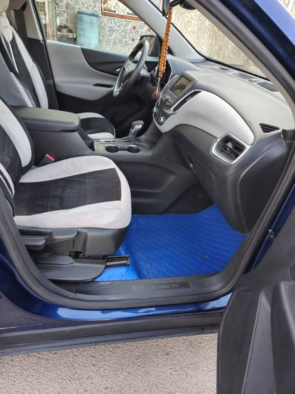 يلا سلام عليكم شوفوا الليتك وينس 23 البكيم كبس ماشي 31,000 سياره حلوه ونظيفه والحادث بالبيبان والتصليح وموضح بالصوره وصار هسه بيها حادث بالباب السائق للبيع بدون رقم السعر 130 ورقه وقابل التفاوض مكان السياره العماره
***********
