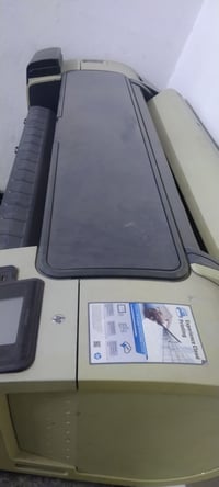 بلوتر تخطيط • جديد ونضيف