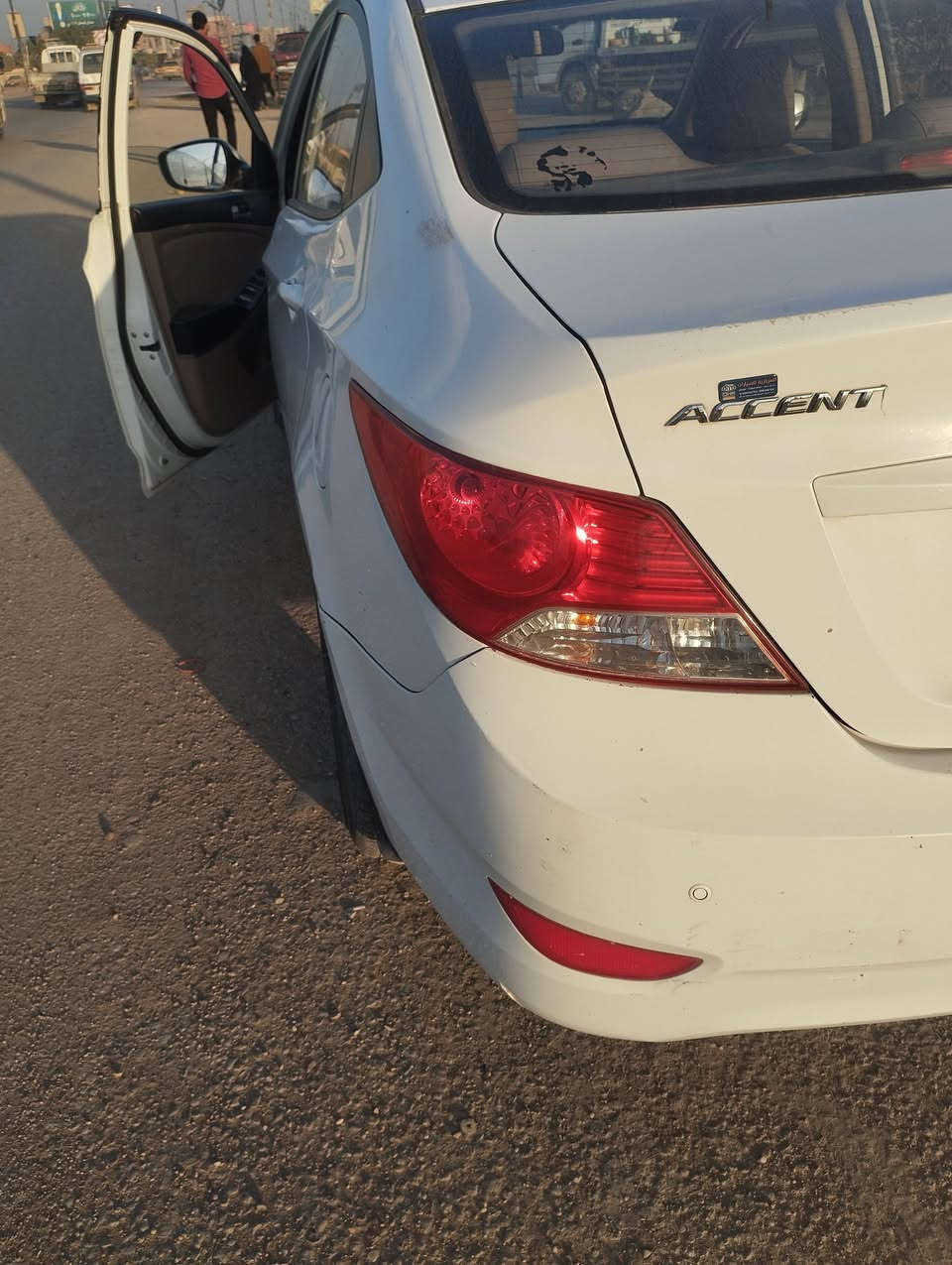 اكسنت ٢٠١٦ 
لون ابيض خليجي مكينه كير محرك مكفولات
٣ قطع صبغ اثر مالاتصال على الرقم ***********شخوط 
رقم بغداد
