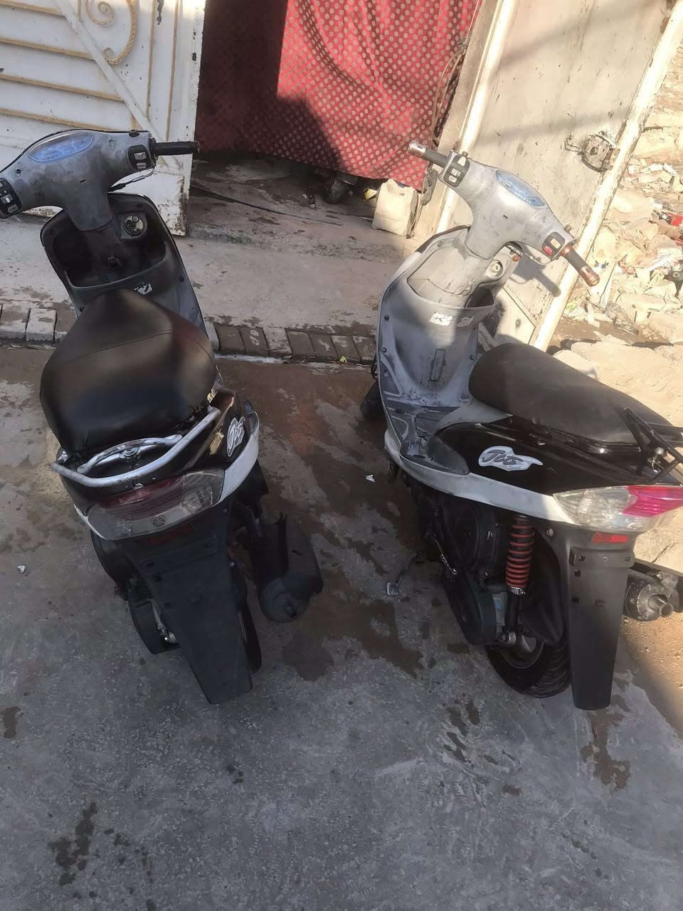 السلام عليكم شباب منغوليات وحده اعله من ثانيه سلف وهندر وكهربايات كله شغاله سعر الوحده ٥٠٠ وبيه مجال مكاني مدينت الصدر رقم ***********
