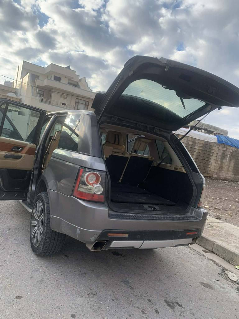 ڕەنج ڕۆڤر  مۆدێل 2008 مەنەفێست ئەسڵی بێ بۆیاغگێر مەکینە ئەکسل تبرید هەمو گیانی بە شەرت توند و تۆڵە چوپەکانی ئیش دەکات بەرزی ونزمی فول موسفات*********** رانية, السليمانية
