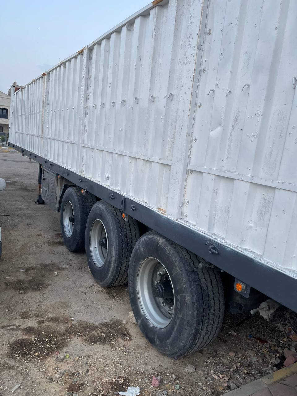 عربانه للبيع المانيه  نظيفه جناب دنگير بيبي الارتفاع 170 والطول 13 تخم تاير  المكان الكوت 
***********
***********
